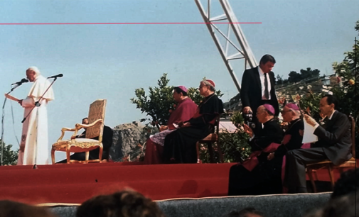 PATTI – 30° anniversario della visita al Santuario del Tindari di Papa Giovanni Paolo II. Era la mattina del 12 giugno 1988 quando il Santo Padre fu accolto a Locanda