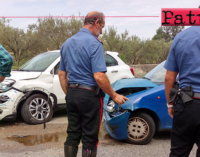 LIBRIZZI – Transito bloccato sulla SP Patti- San Piero Patti per un incidente tra due auto