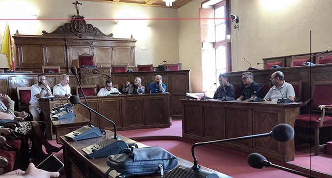 MILAZZO – I preparativi per la cerimonia della consegna della bandiera di combattimento alla fregata Rizzo