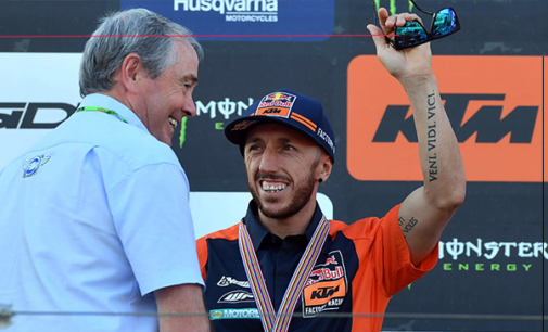 MXGP – Tony Cairoli cade e salta il Gran Premio d’Italia. Chiude, comunque, il campionato con il secondo posto assoluto.