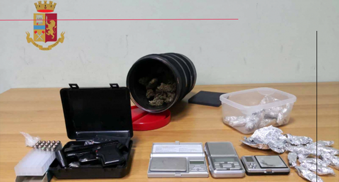 MESSINA – 18enne teneva sul comodino accanto al letto una pistola pronta a sparare e droga. Arrestato
