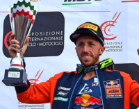 PATTI – Il pilota pattese Tony Cairoli ha dominato anche la seconda prova degli Internazionali d’Italia di motocross