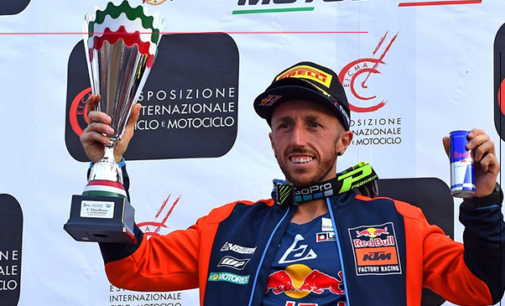 PATTI – Il pilota pattese Tony Cairoli ha dominato anche la seconda prova degli Internazionali d’Italia di motocross