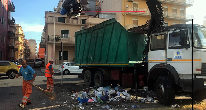 MILAZZO – Criticità raccolta rifiuti. Cittadini lamentano disservizi, sindaco pronto alla revoca dell’ordinanza alla Loveral