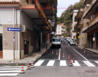 CAPO D’ORLANDO – Segnaletica orizzontale, iniziati gli interventi nelle strade del centro