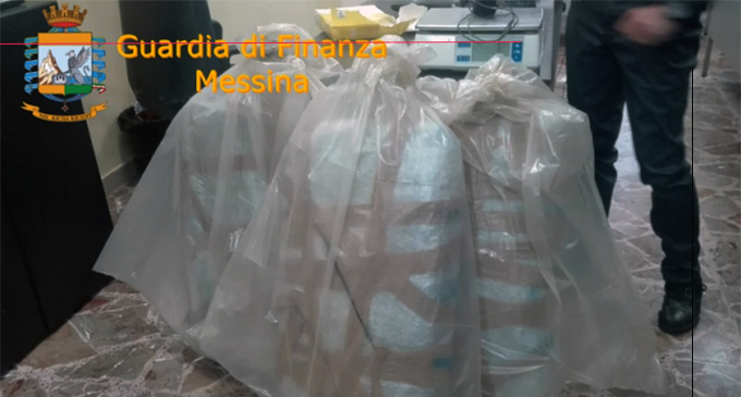 MESSINA – Oltre 30 kg di marijuana all’interno di un’automobile. Arrestato 40enne