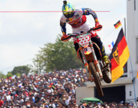 MXGP – Tony Cairoli in difficoltà sul circuito di St.Jean d’Angely, in Francia. Tim Gajser si porta a soli 10 punti dal “furetto”.