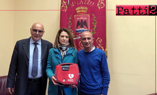 MILAZZO – Consegnato al sindaco Formica il defibrillatore donato dall’imprenditore Rosta
