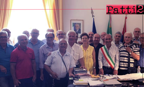 MILAZZO – Dopo 50 anni dal diploma ex alunni tornano a visitare le loro aule al Comune