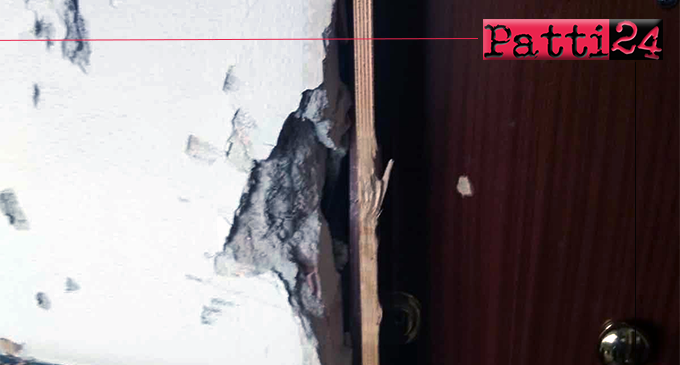 MESSINA – Prova a sfondare la porta con un treppiedi in ferro terrorizzando moglie e sorella. Arrestato 43enne