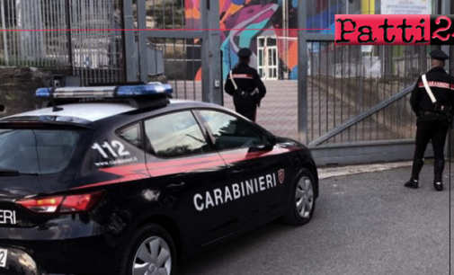 GIARDINI NAXOS – Si introducono in una scuola per svaligiare i distributori di bibite. 2 arresti