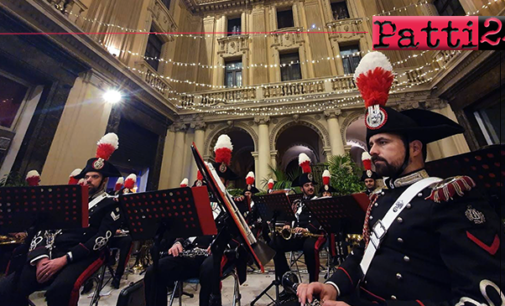 MESSINA – Gli auguri dei Carabinieri con un concerto della Fanfara del XXII Regimento Carabinieri Sicilia alla storica galleria Vittorio Emanuele