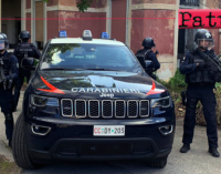 MESSINA – Nascondeva una serra indoor di cannabis. 29enne si barrica in casa, arrestato