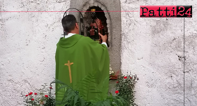 PATTI – Processione dell’effige della Madonna del Tindari nel quartiere San Michele.