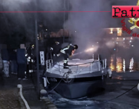 FURNARI – Incendio di un’imbarcazione da diporto ormeggiata al porto turistico di Portorosa.