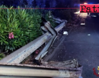 A18 – Tragico incidente tra due auto durante la notte tra Fiumefreddo e Giardini Naxos. 2 morti e 4 feriti