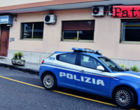 BARCELLONA P.G. – Aggredisce agente di Polizia con calci e pugni, provocandogli lesioni. Arrestato 29enne barcellonese.