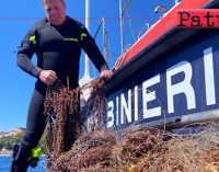 MILAZZO – Carabinieri recuperano una rete “fantasma” in mare, lunga circa 200 metri, a 36 metri di profondità, pericolosa per la fauna marina locale.