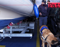 MESSINA – Servizi antidroga. Disposti controlli della Polizia di Stato a bordo nelle navi nello Stretto.