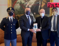 PATTI – Anche alla Diocesi di Patti è stato offerto l’olio proveniente da Capaci (Palermo)