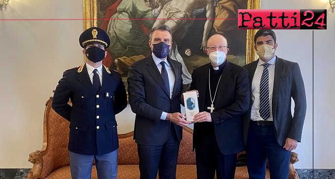 PATTI – Anche alla Diocesi di Patti è stato offerto l’olio proveniente da Capaci (Palermo)