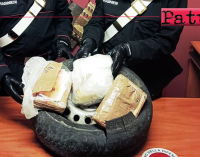 MESSINA – Trasportavano 3,5 kg di cocaina nel pneumatico della ruota di scorta. Arrestate madre, figlia e amica