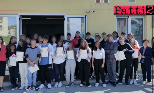 PATTI – Liceo “Vittorio Emanuele”. Consegnati i certificati “Cambridge Preliminary English Test” –  livello B1 – e “First Certificate English” –  livello B2.