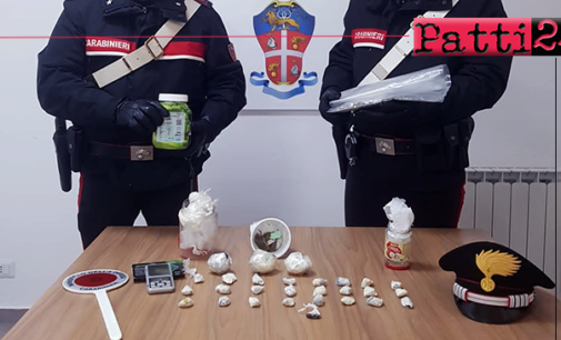 BARCELLONA P.G. – Nascondono la droga nella dispensa della cucina. Arrestati due uomini