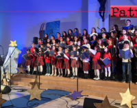 SANT’AGATA MILITELLO – “Happy birthday Jesus”. Il concerto nella chiesa di “San Francesco” che ha coinvolto 50 bambini della parrocchia.