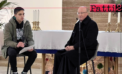 SANT’AGATA MILITELLO – All’incontro dei giovani della diocesi di Patti ha partecipato il vescovo mons. Guglielmo Giombanco