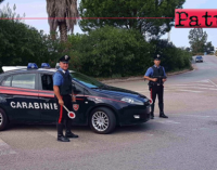 PATTI – Controlli straordinari a Patti, Gioiosa Marea, Piraino e Brolo. 4 denunce e 2 giovani segnalati quali assuntori di droghe. Elevate numerose contravvenzioni per violazioni al codice della strada.