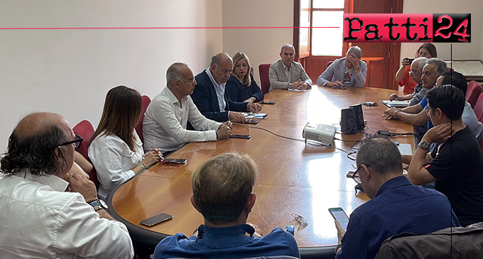 MILAZZO – Pianificazione strategica e tempistica delle opere da realizzare, conferenza stampa del sindaco Pippo Midili