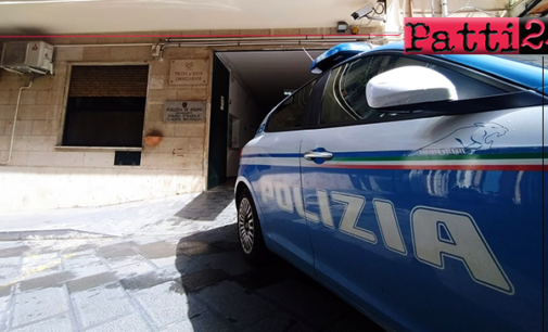 SANT’AGATA DI MILITELLO – Arresti domiciliari a carico di un 66enne di Rocca di Capri Leone.  Avrebbe aggredito con calci e successivamente tentato di colpire con un coltello due agenti ausiliari del traffico.