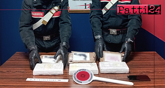 MESSINA – Sbarca dal traghetto proveniente da Villa San Giovanni con oltre 3 kg di cocaina. Arrestata 41enne