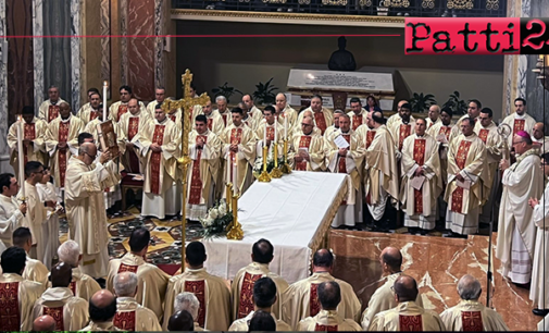 PATTI – Basilica Santuario di Tindari. Il vescovo mons. Giombanco ha presieduto la solenne Messa Crismale